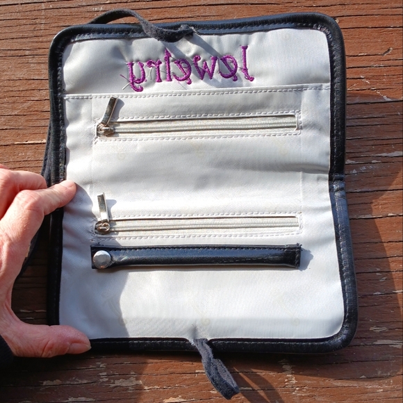 Initials Jewelry Roll - Picture 3 of 8